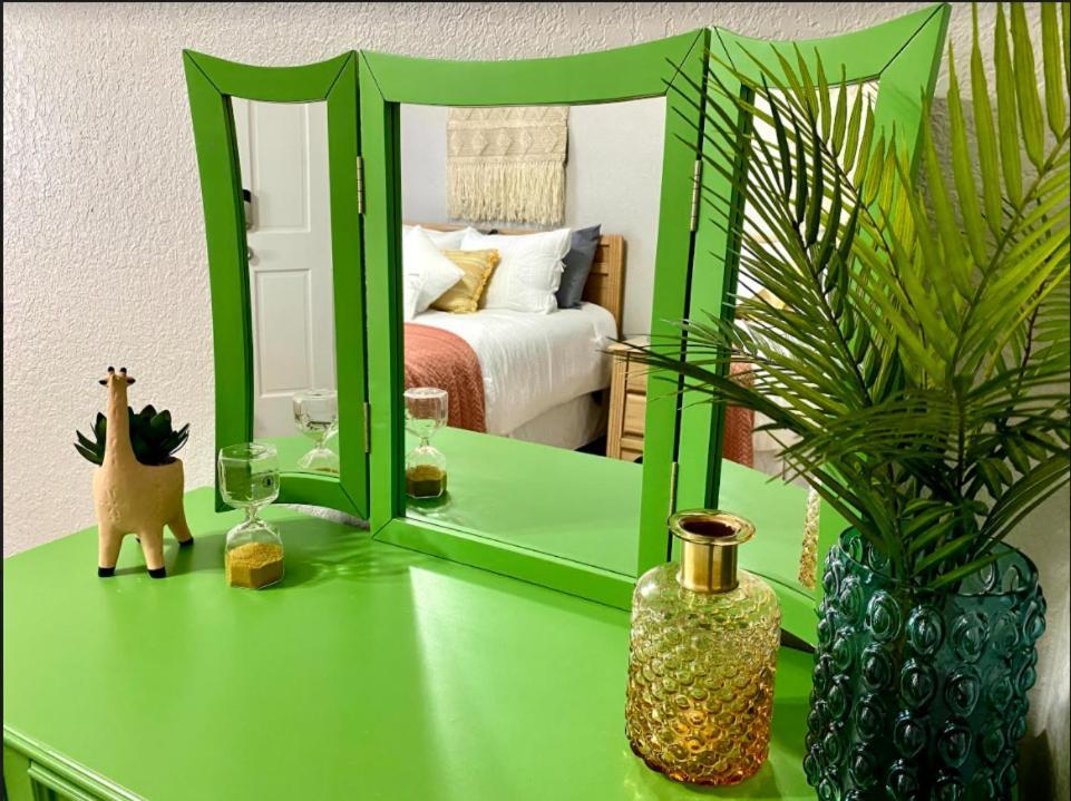 Private Bedroom Suite - Communal House Near Integris Οκλαχόμα Εξωτερικό φωτογραφία